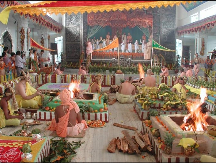 siliguri iskcon mandir puja