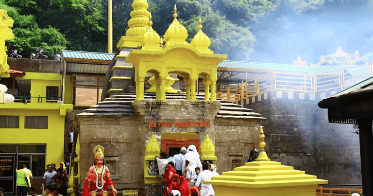 Exploring Mata Baglamukhi Temple, Bankhandi, HP (2025)