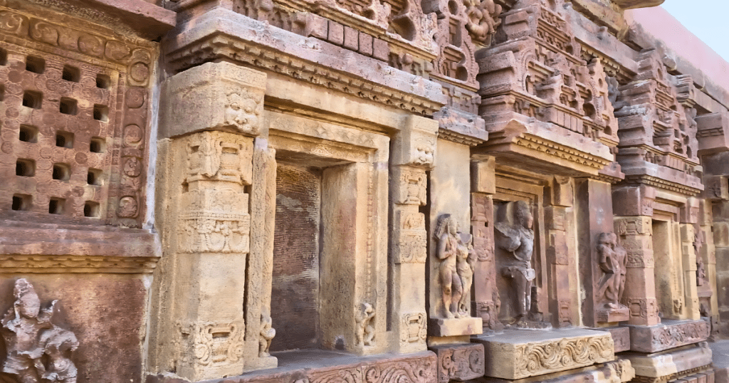 Architecture of Sri Jogulamba Ammavari Temple